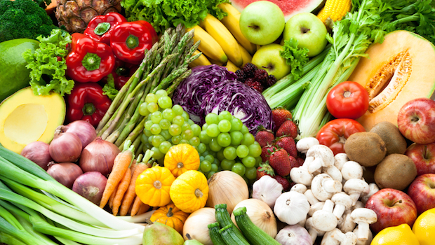 27 Health and Nutrition Tips That Are Evidence-Based (2022) Eat Plenty of Fruits & Vegetables